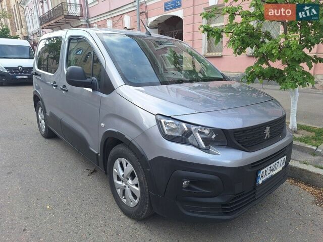 Серый Пежо Rifter, объемом двигателя 1.6 л и пробегом 86 тыс. км за 17500 $, фото 1 на Automoto.ua