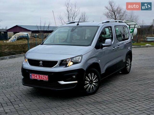 Серый Пежо Rifter, объемом двигателя 1.5 л и пробегом 196 тыс. км за 14300 $, фото 1 на Automoto.ua