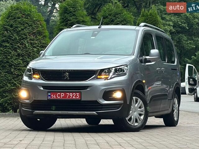 Серый Пежо Rifter, объемом двигателя 1.5 л и пробегом 127 тыс. км за 17400 $, фото 1 на Automoto.ua