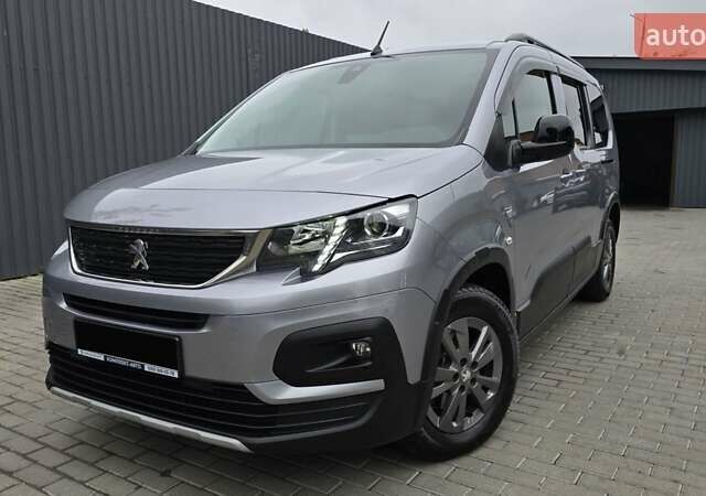 Серый Пежо Rifter, объемом двигателя 1.5 л и пробегом 49 тыс. км за 24400 $, фото 1 на Automoto.ua