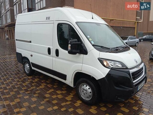Белый Пежо Boxer, объемом двигателя 2.2 л и пробегом 176 тыс. км за 13600 $, фото 1 на Automoto.ua