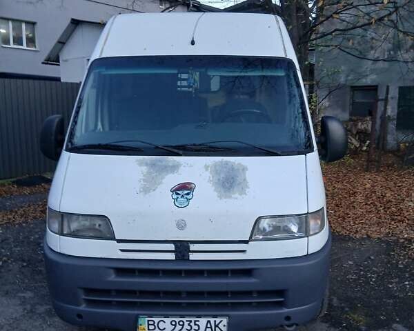 Білий Пежо Boxer, об'ємом двигуна 2.45 л та пробігом 446 тис. км за 2500 $, фото 1 на Automoto.ua