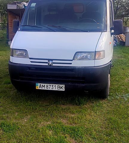 Білий Пежо Boxer, об'ємом двигуна 2.4 л та пробігом 450 тис. км за 2400 $, фото 1 на Automoto.ua