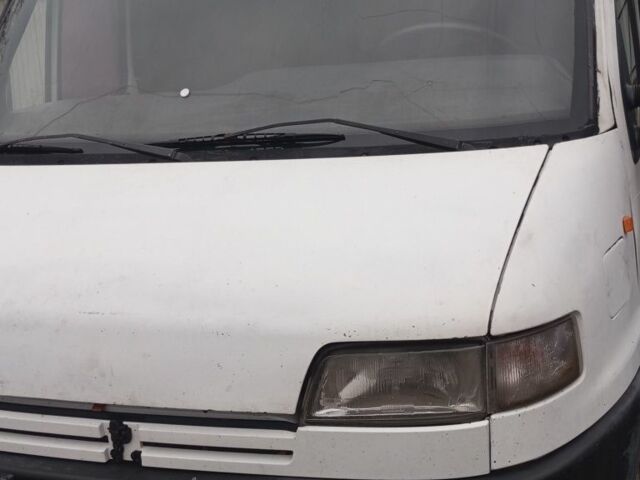 Белый Пежо Boxer, объемом двигателя 2.4 л и пробегом 185 тыс. км за 1500 $, фото 1 на Automoto.ua