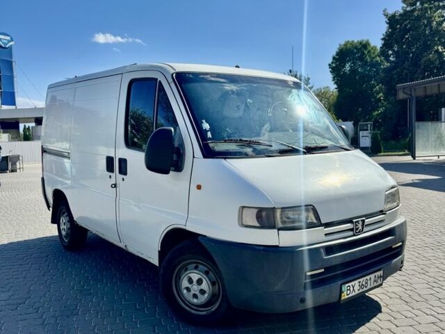 Белый Пежо Boxer, объемом двигателя 2.5 л и пробегом 438 тыс. км за 2500 $, фото 1 на Automoto.ua