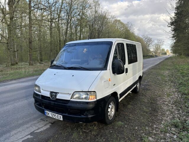 Білий Пежо Boxer, об'ємом двигуна 0.22 л та пробігом 400 тис. км за 3550 $, фото 1 на Automoto.ua