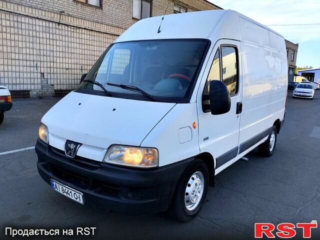 Белый Пежо Boxer, объемом двигателя 2.8 л и пробегом 238 тыс. км за 5400 $, фото 1 на Automoto.ua