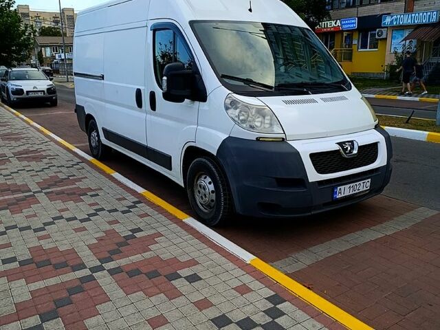 Белый Пежо Boxer, объемом двигателя 2.2 л и пробегом 370 тыс. км за 7700 $, фото 1 на Automoto.ua