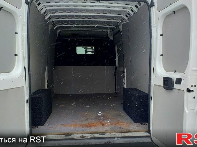 Белый Пежо Boxer, объемом двигателя 2.2 л и пробегом 186 тыс. км за 10500 $, фото 1 на Automoto.ua