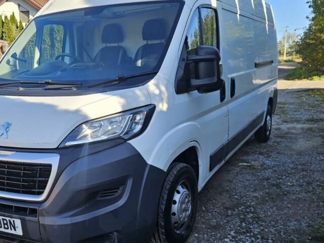 Белый Пежо Boxer, объемом двигателя 0 л и пробегом 200 тыс. км за 6200 $, фото 1 на Automoto.ua