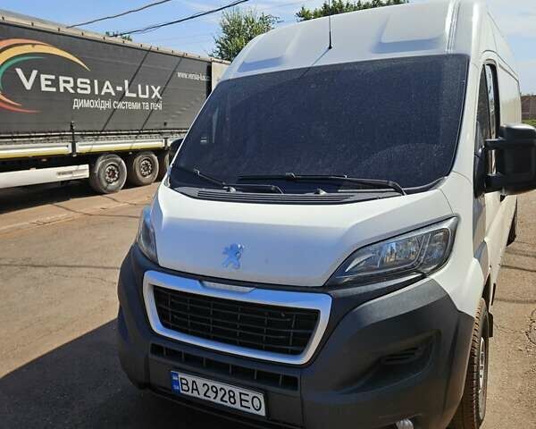 Білий Пежо Boxer, об'ємом двигуна 2 л та пробігом 295 тис. км за 13700 $, фото 1 на Automoto.ua
