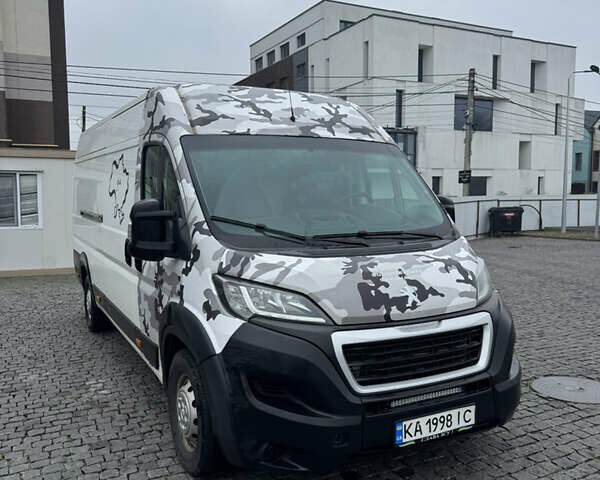 Белый Пежо Boxer, объемом двигателя 2.2 л и пробегом 177 тыс. км за 15500 $, фото 1 на Automoto.ua