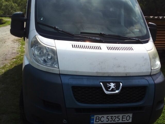 Белый Пежо Boxer, объемом двигателя 2.2 л и пробегом 280 тыс. км за 7096 $, фото 1 на Automoto.ua