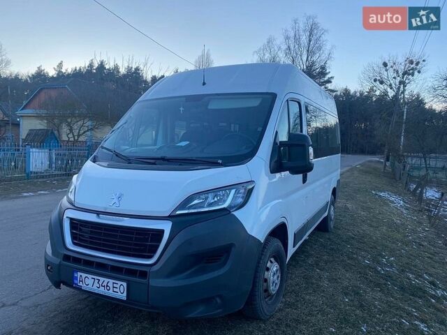 Белый Пежо Boxer, объемом двигателя 2.2 л и пробегом 280 тыс. км за 16200 $, фото 1 на Automoto.ua