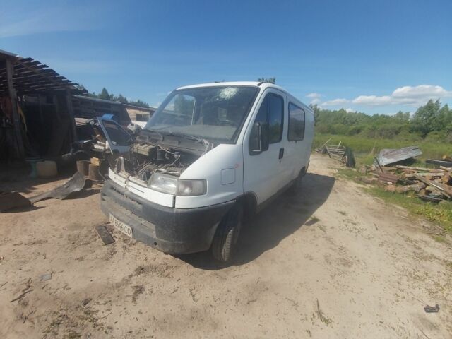 Белый Пежо Boxer, объемом двигателя 0 л и пробегом 230 тыс. км за 800 $, фото 1 на Automoto.ua