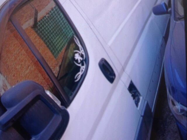 Білий Пежо Boxer, об'ємом двигуна 2.2 л та пробігом 400 тис. км за 6200 $, фото 1 на Automoto.ua