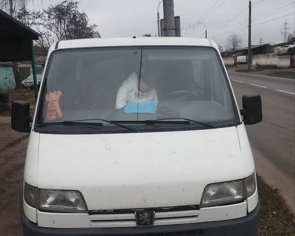 Белый Пежо Boxer, объемом двигателя 1.9 л и пробегом 100 тыс. км за 2100 $, фото 1 на Automoto.ua