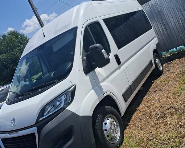 Белый Пежо Boxer, объемом двигателя 2.2 л и пробегом 274 тыс. км за 17200 $, фото 1 на Automoto.ua