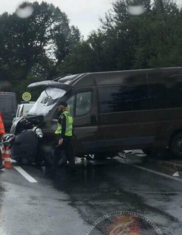 Коричневый Пежо Boxer, объемом двигателя 2.2 л и пробегом 143 тыс. км за 2000 $, фото 1 на Automoto.ua