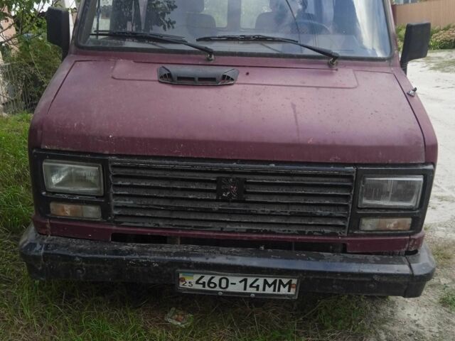 Красный Пежо Boxer, объемом двигателя 2.5 л и пробегом 1000 тыс. км за 600 $, фото 1 на Automoto.ua
