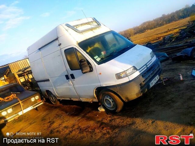 Пежо Boxer, объемом двигателя 2.5 л и пробегом 0 тыс. км за 1000 $, фото 1 на Automoto.ua