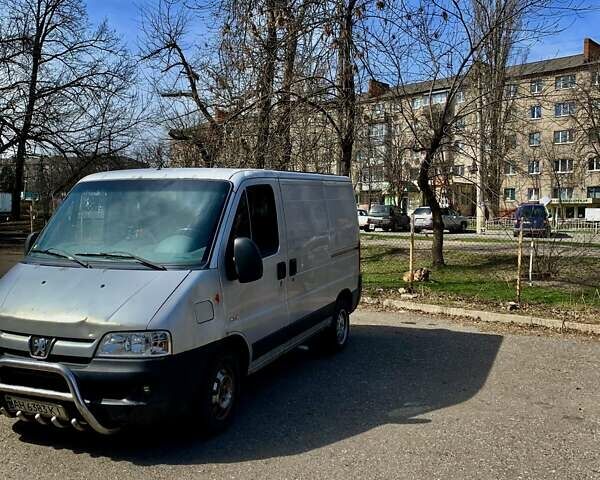 Сірий Пежо Boxer, об'ємом двигуна 2.8 л та пробігом 300 тис. км за 3300 $, фото 1 на Automoto.ua