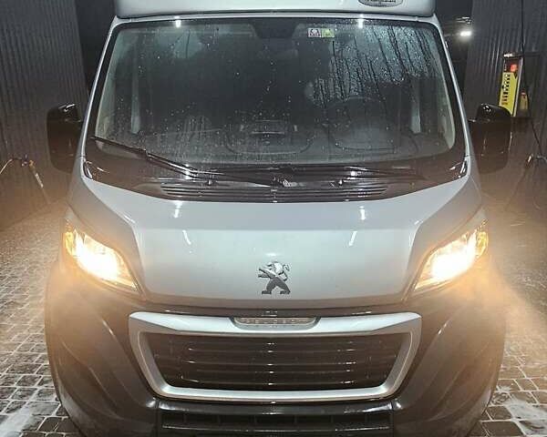 Серый Пежо Boxer, объемом двигателя 3 л и пробегом 390 тыс. км за 19500 $, фото 1 на Automoto.ua