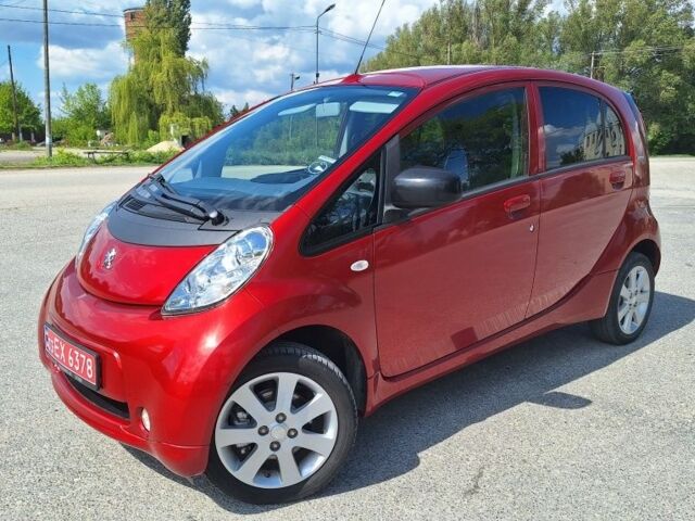 Красный Пежо Другая, объемом двигателя 0 л и пробегом 54 тыс. км за 5300 $, фото 1 на Automoto.ua