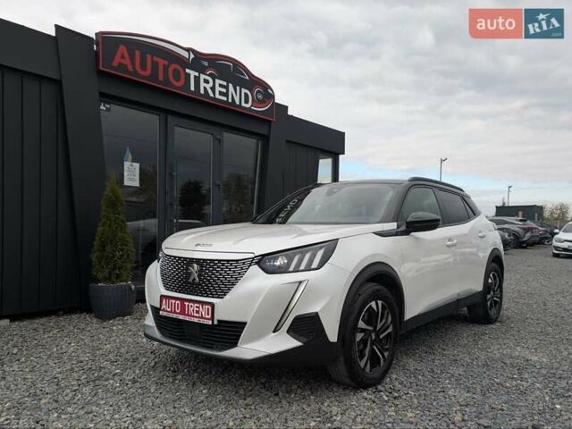 Белый Пежо e-2008, объемом двигателя 0 л и пробегом 38 тыс. км за 21300 $, фото 1 на Automoto.ua