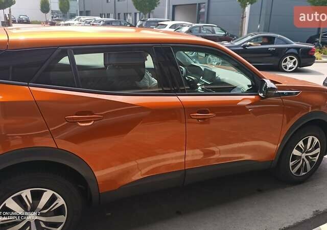 Оранжевый Пежо e-2008, объемом двигателя 0 л и пробегом 37 тыс. км за 21500 $, фото 1 на Automoto.ua