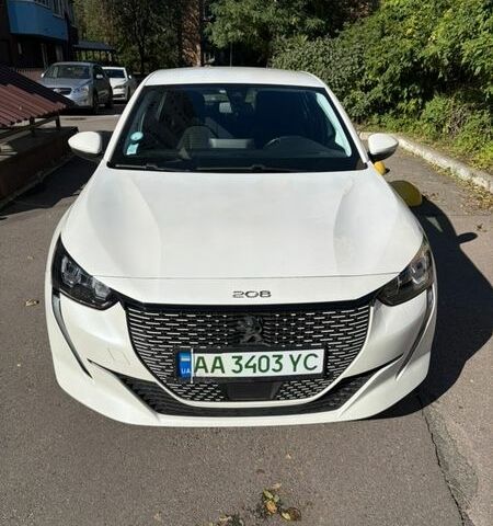 Белый Пежо e-208, объемом двигателя 0 л и пробегом 73 тыс. км за 13600 $, фото 1 на Automoto.ua