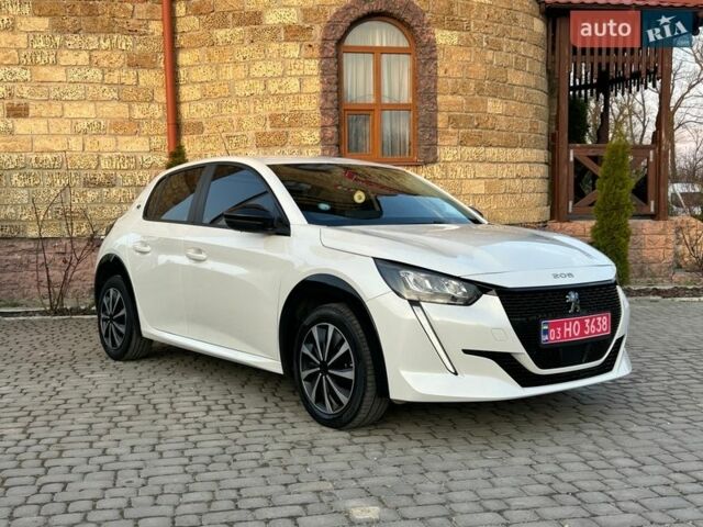 Белый Пежо e-208, объемом двигателя 0 л и пробегом 86 тыс. км за 12900 $, фото 1 на Automoto.ua