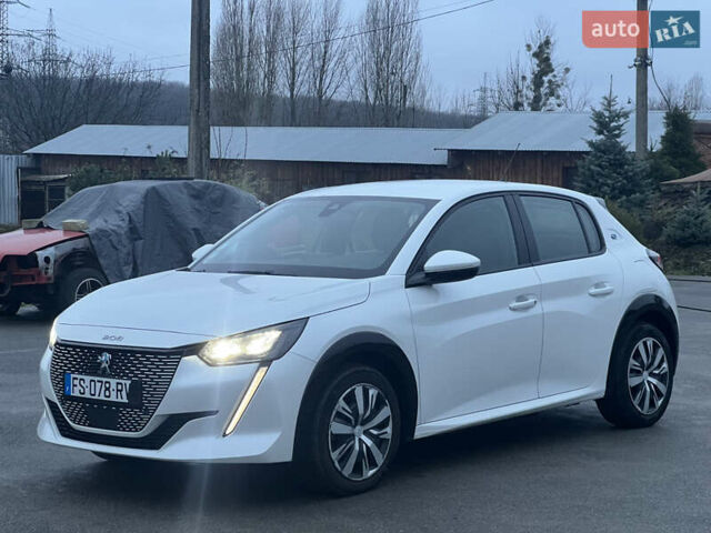Білий Пежо e-208, об'ємом двигуна 0 л та пробігом 38 тис. км за 13500 $, фото 1 на Automoto.ua
