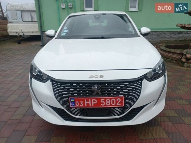 Белый Пежо e-208, объемом двигателя 0 л и пробегом 62 тыс. км за 11500 $, фото 1 на Automoto.ua