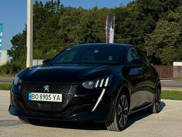 Черный Пежо e-208, объемом двигателя 0 л и пробегом 56 тыс. км за 15300 $, фото 1 на Automoto.ua