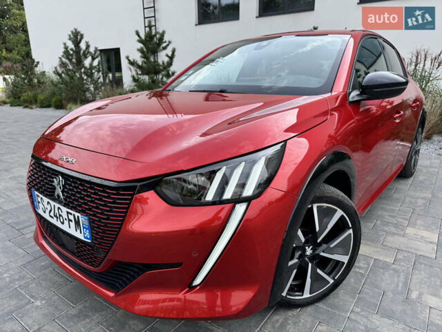 Красный Пежо e-208, объемом двигателя 0 л и пробегом 57 тыс. км за 15500 $, фото 1 на Automoto.ua