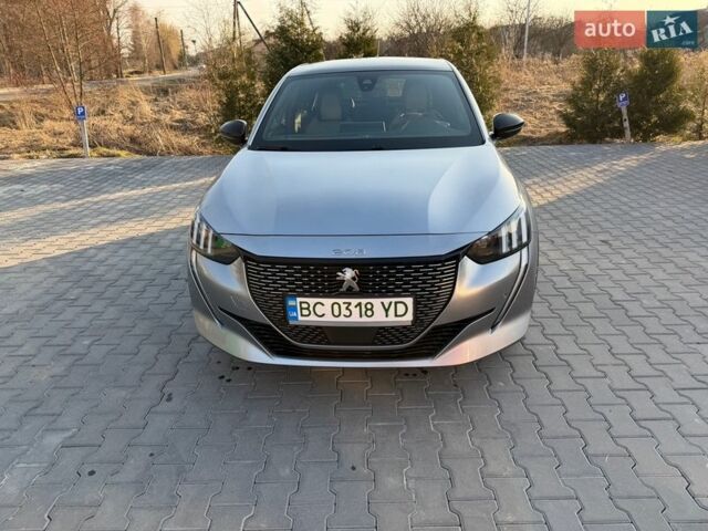 Серый Пежо e-208, объемом двигателя 0 л и пробегом 77 тыс. км за 16350 $, фото 1 на Automoto.ua