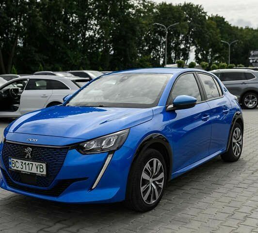 Синий Пежо e-208, объемом двигателя 0 л и пробегом 33 тыс. км за 12990 $, фото 1 на Automoto.ua