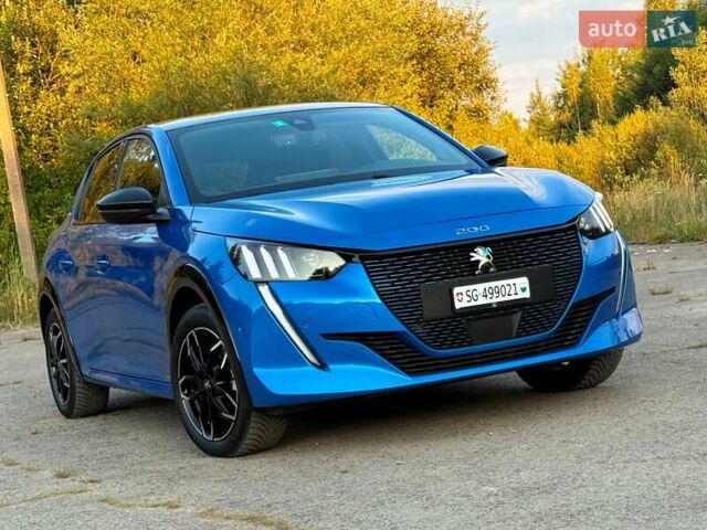 Синий Пежо e-208, объемом двигателя 0 л и пробегом 37 тыс. км за 14650 $, фото 1 на Automoto.ua