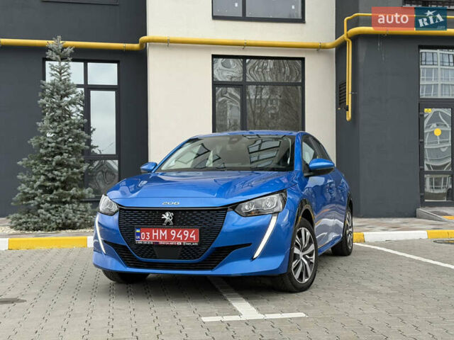 Синий Пежо e-208, объемом двигателя 0 л и пробегом 61 тыс. км за 13300 $, фото 1 на Automoto.ua
