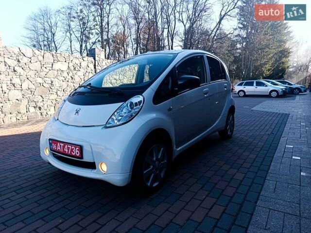 Белый Пежо иOн, объемом двигателя 0 л и пробегом 69 тыс. км за 4299 $, фото 1 на Automoto.ua