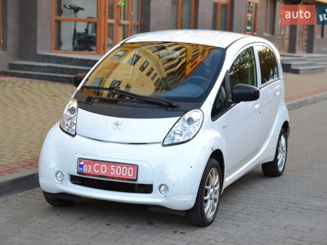 Білий Пежо iOн, об'ємом двигуна 0 л та пробігом 79 тис. км за 3999 $, фото 1 на Automoto.ua