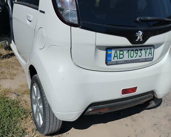 Білий Пежо iOн, об'ємом двигуна 0 л та пробігом 16 тис. км за 7000 $, фото 1 на Automoto.ua