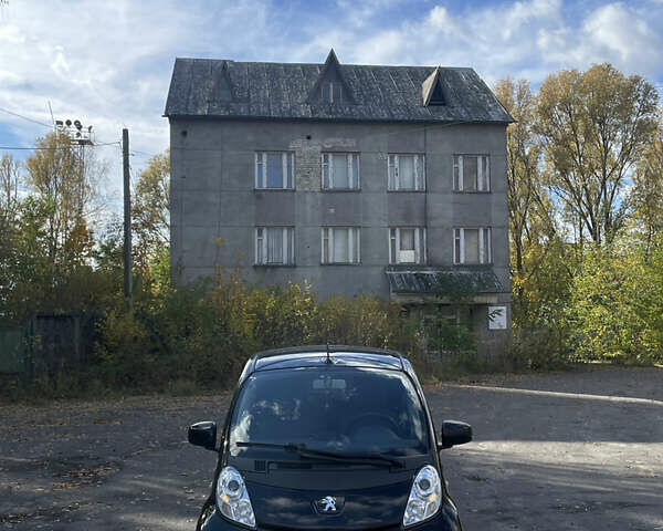 Черный Пежо иOн, объемом двигателя 0 л и пробегом 121 тыс. км за 4500 $, фото 1 на Automoto.ua