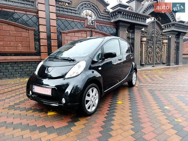 Черный Пежо иOн, объемом двигателя 0 л и пробегом 112 тыс. км за 3999 $, фото 1 на Automoto.ua