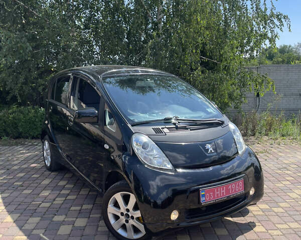 Черный Пежо иOн, объемом двигателя 0 л и пробегом 69 тыс. км за 4700 $, фото 1 на Automoto.ua