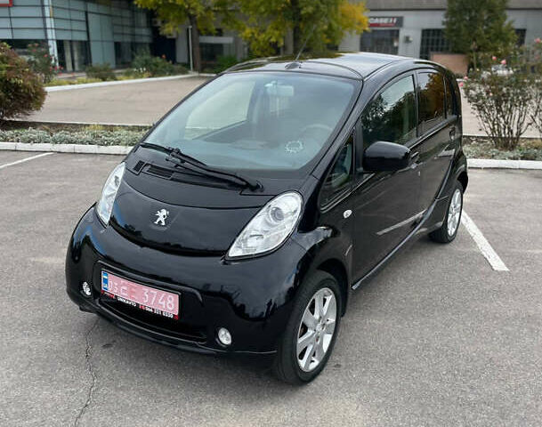 Черный Пежо иOн, объемом двигателя 0 л и пробегом 87 тыс. км за 4200 $, фото 1 на Automoto.ua