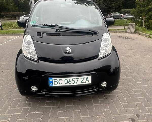 Черный Пежо иOн, объемом двигателя 0 л и пробегом 69 тыс. км за 5600 $, фото 1 на Automoto.ua