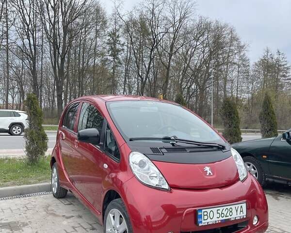 Червоний Пежо iOн, об'ємом двигуна 0 л та пробігом 35 тис. км за 8000 $, фото 1 на Automoto.ua