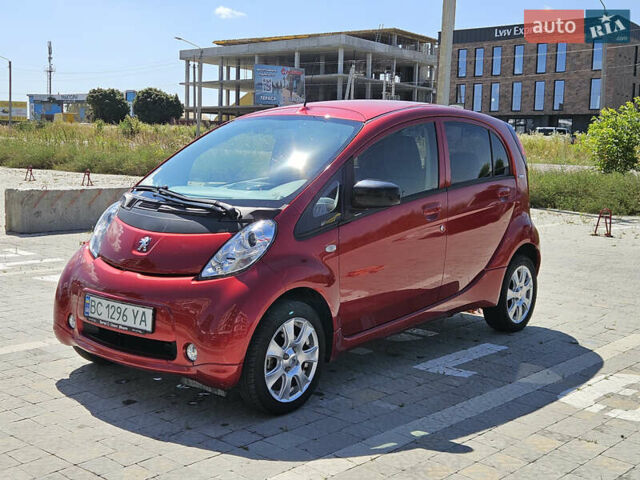Красный Пежо иOн, объемом двигателя 0 л и пробегом 43 тыс. км за 7200 $, фото 1 на Automoto.ua